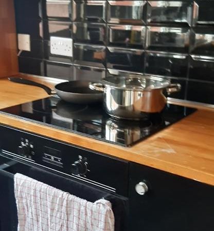 Our Guests Are Royal Apartment Wellingborough Exterior foto